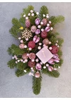Mindszenti koszorú ,  lila réteges kocka gyertya , és színes száraz virágokkal díszitett 
