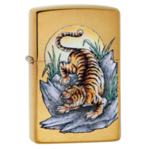 49116 Zippo öngyújtó, arany színben, tigris mintával