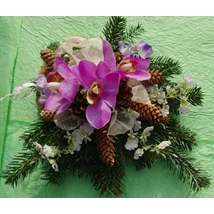 Mindszenti koszorú,toboz alapon,orchideával