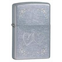 24016 Zippo öngyújtó, összekapcsolt szívek mintával