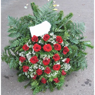 Kegyeleti koszorú,álló koszorú 21 szál rózsával