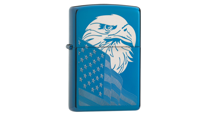 29882 Zippo öngyújtó, polírozott kék színű alapon- Amerikai zászló